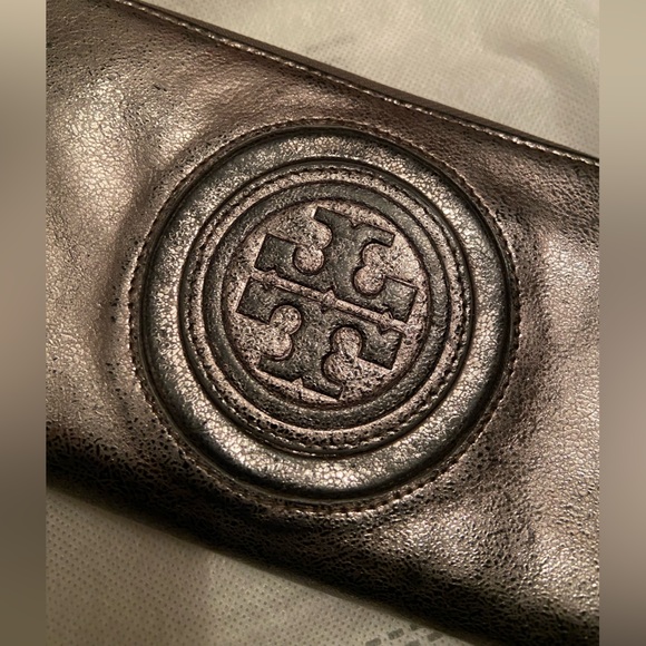 Silver Metallic Tory Burch Wallet - Picture 10 of 10